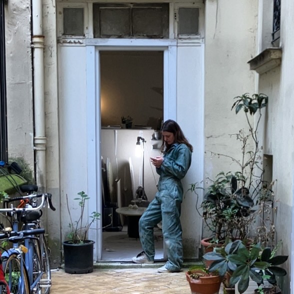 Je suis à l’atelier parisien toute cette semaine 🙋🏻‍♀️ vous pouvez me rendre visite avec plaisir pour venir y voir les plateaux disponibles - Envoyez moi un DM pour prendre RDV !